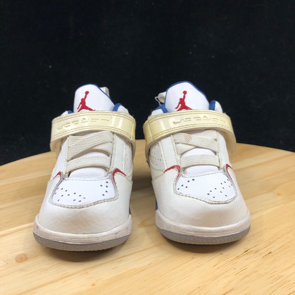 Baby jordan 3 size 4c white/navy elephant print - Picture 3 of 9